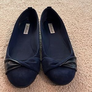 Kelly & Katie women’s navy blue flat shoes 9.5